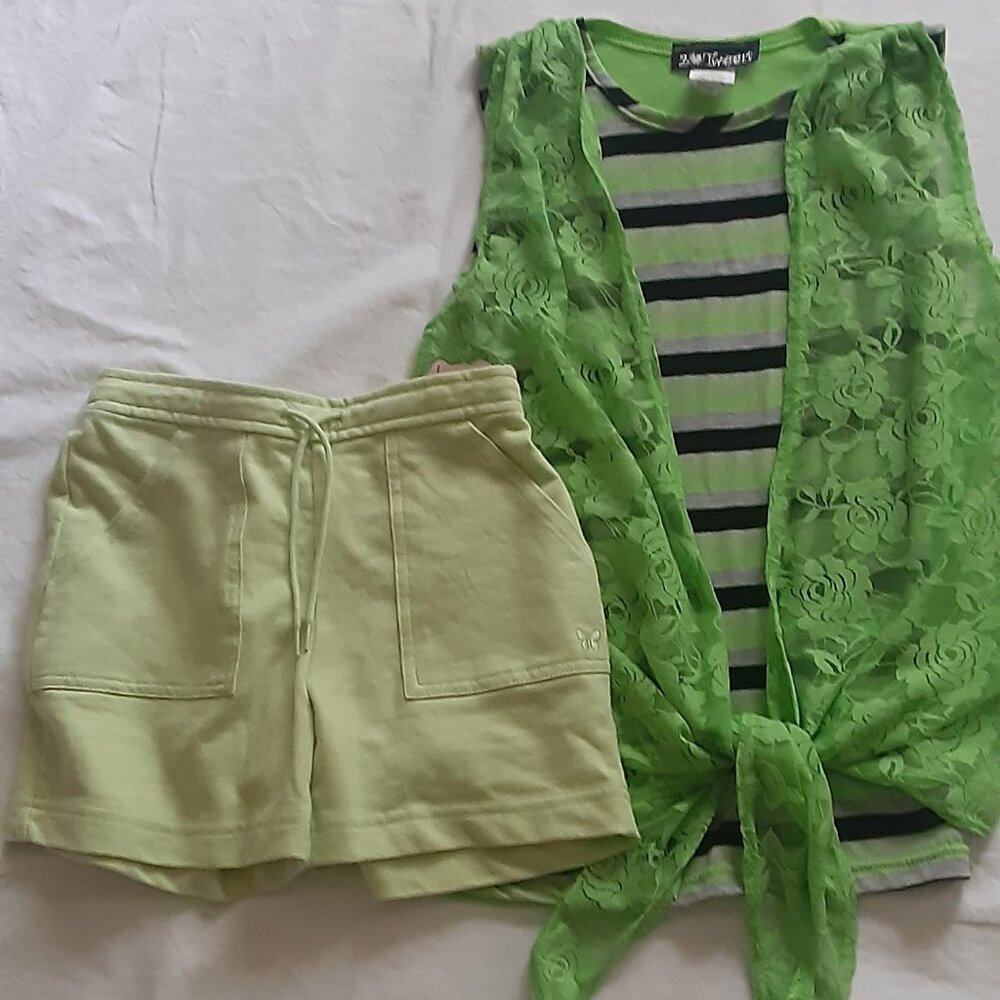Girl's 7/8  2 Tween Top and Copper Key Knit Shorts